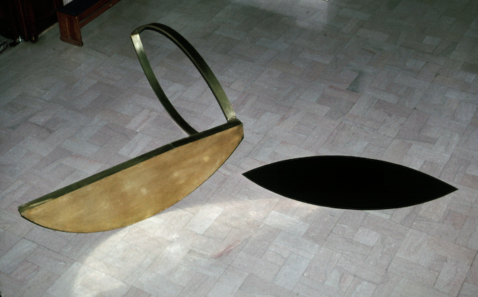 Objects_in_the_Mirror